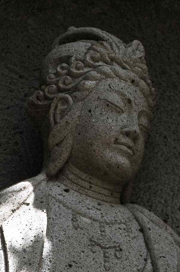 遊戯観音像(1) 金沢宝泉寺