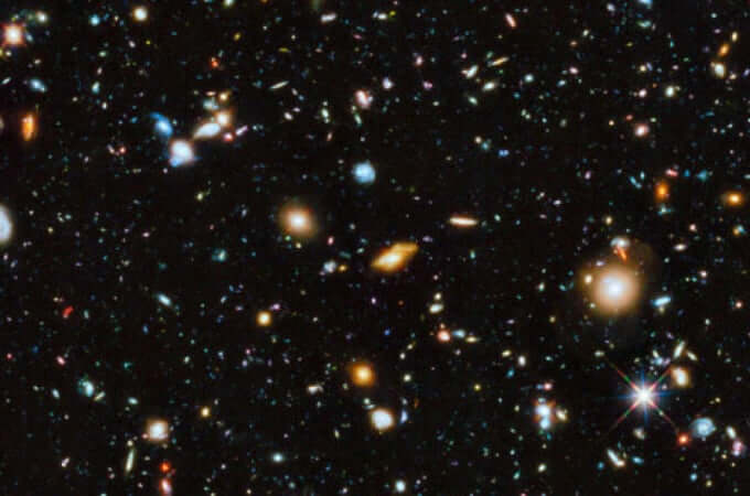 ハッブル宇宙望遠鏡からの画像